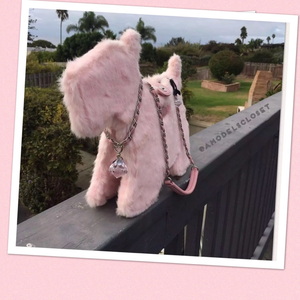 My Flat In London Pink Faux Fur Shoulderbag - Picture 6 of 6